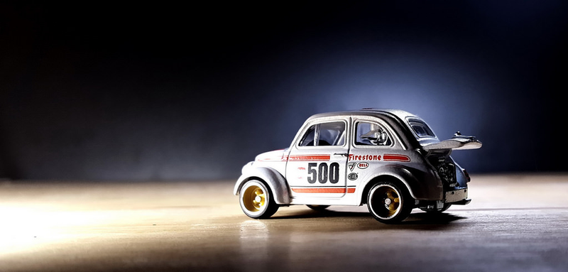 Illustration for article titled A white Fiat